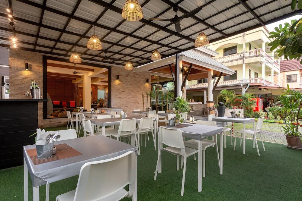 巴拉米度假酒店 Patong 外观 照片