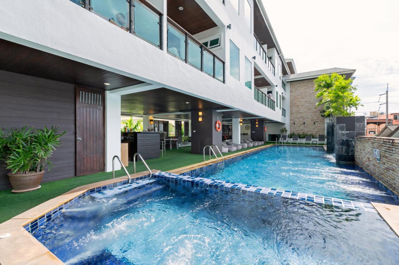 巴拉米度假酒店 Patong 外观 照片